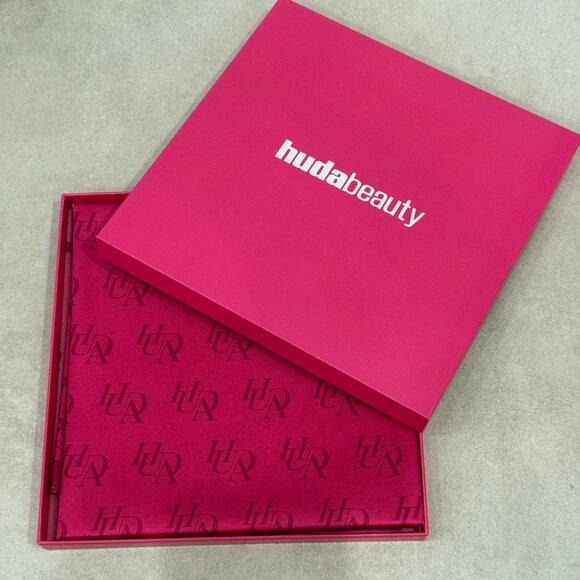 Huda Beauty Power Pink Logo Scarf 53x53cm Polyester - Picture 1 of 3